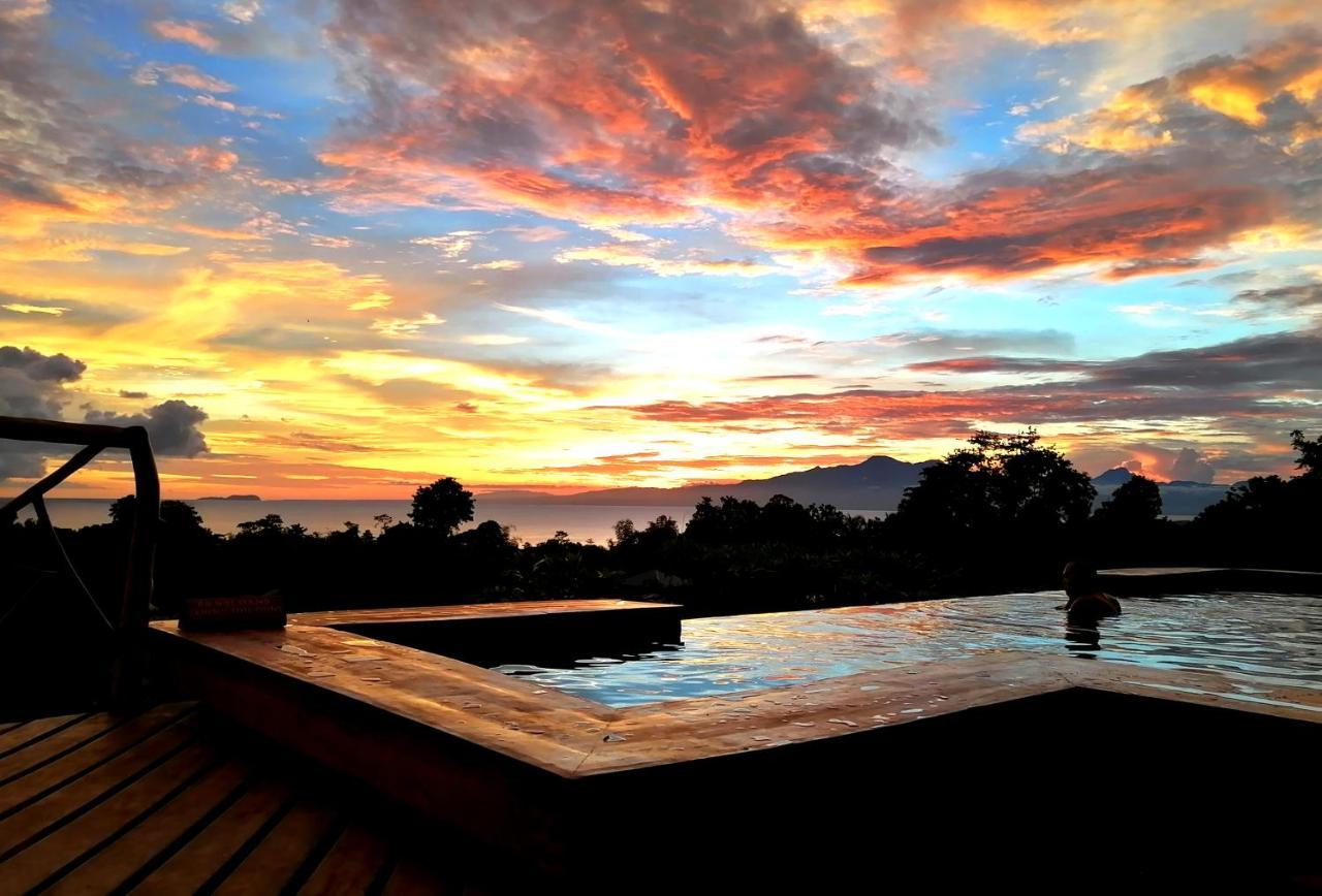 Nakabalo Guesthouse & Restaurant Siquijor Kültér fotó